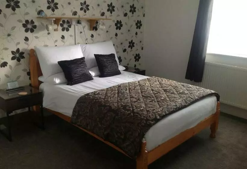 Majatalo Smugglers Haunt Guest House