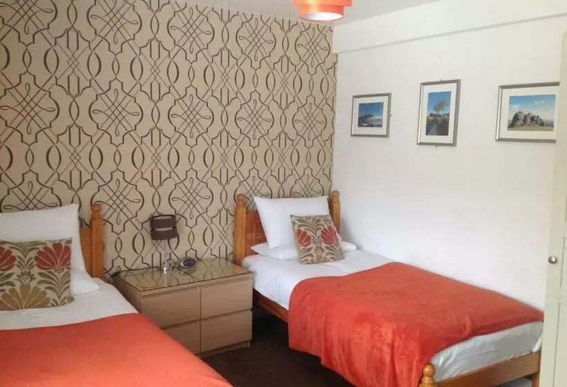 Majatalo Smugglers Haunt Guest House