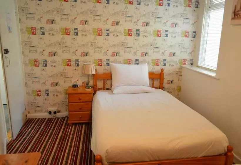 Majatalo Smugglers Haunt Guest House