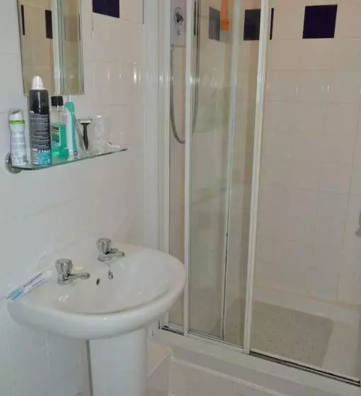 Majatalo Smugglers Haunt Guest House