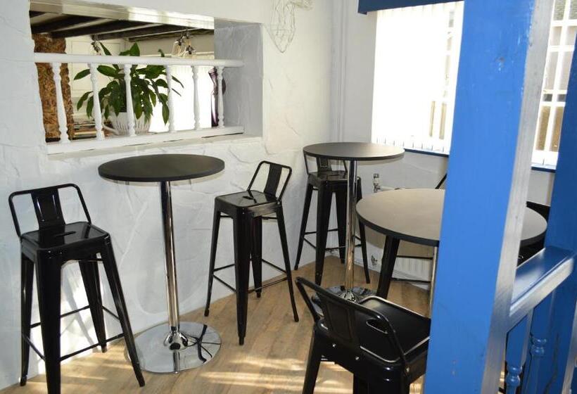 Pensiune Smugglers Haunt Guest House