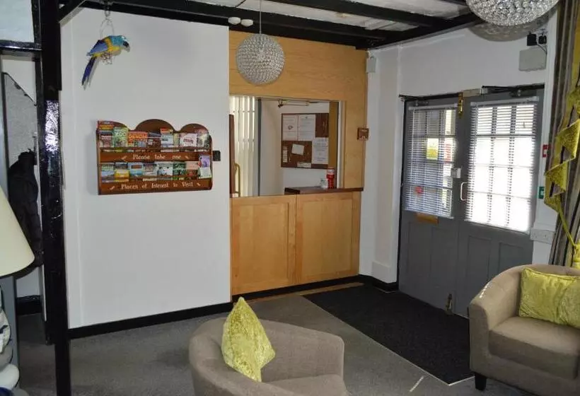 Majatalo Smugglers Haunt Guest House