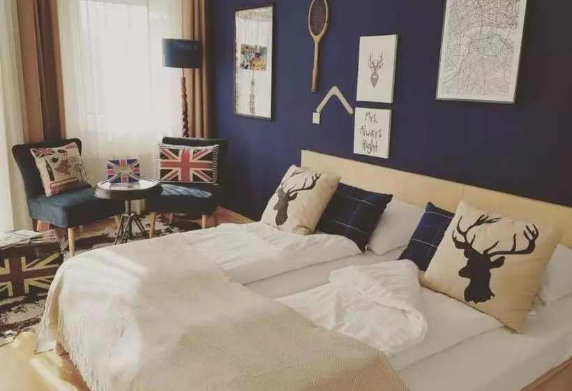 Majatalo Solens Land Guest House