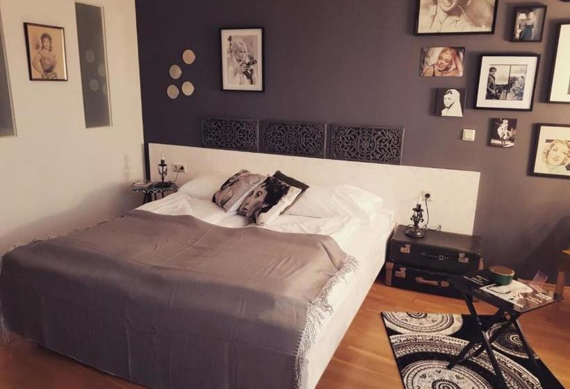 Пансион Solens Land Guest House