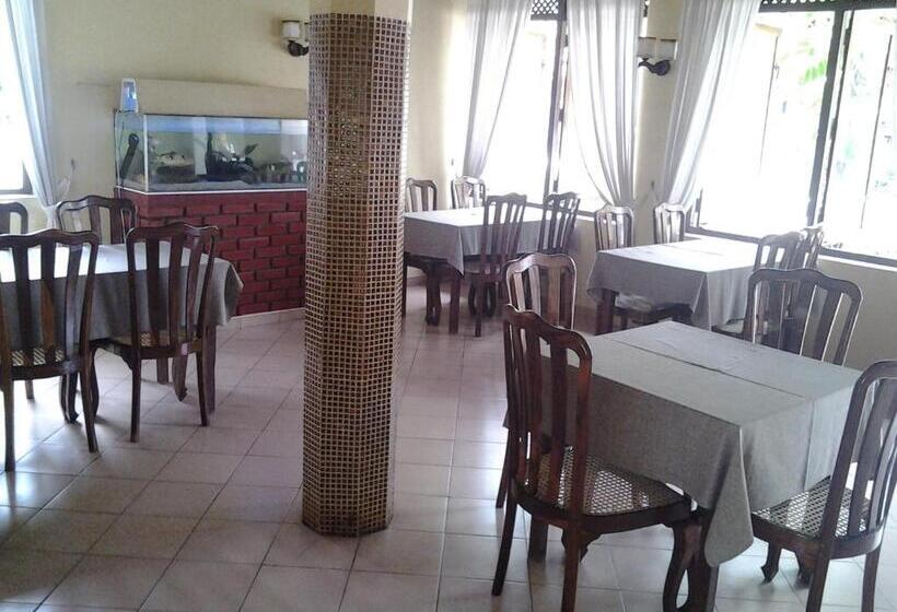 ペンション Tandem Guesthouse