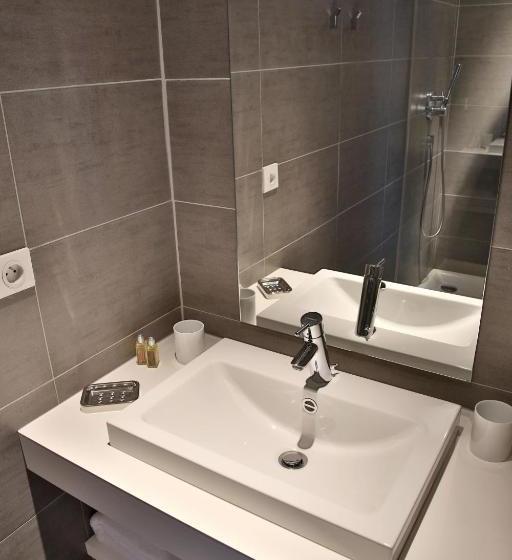 پانسیون Villa Mayarko Lafitenia Resort