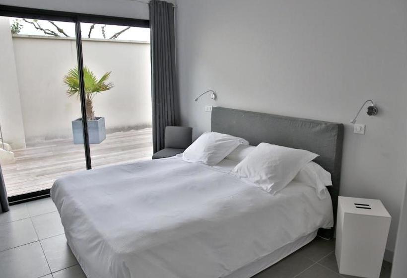 پانسیون Villa Mayarko Lafitenia Resort