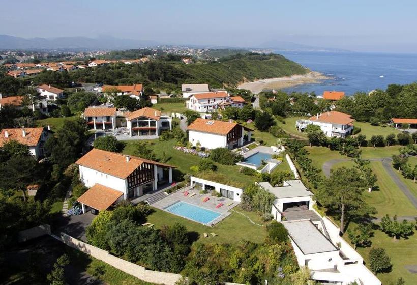 پانسیون Villa Mayarko Lafitenia Resort