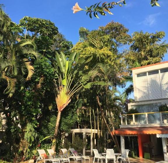 Пансион Volt Angra