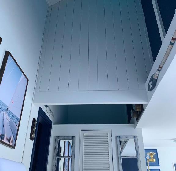 Пансион Volt Angra