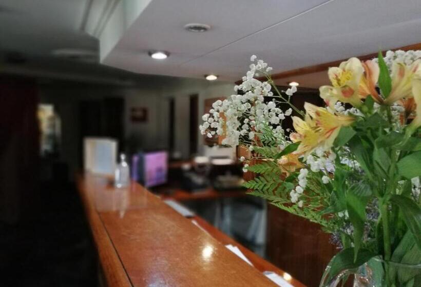 ユースホステル Hosteria Amparo