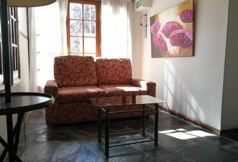 Retkeilymaja Hosteria Amparo