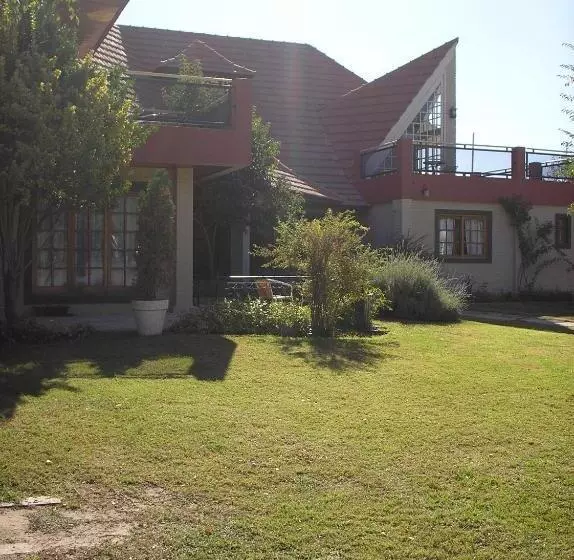 Retkeilymaja Hosteria Amparo