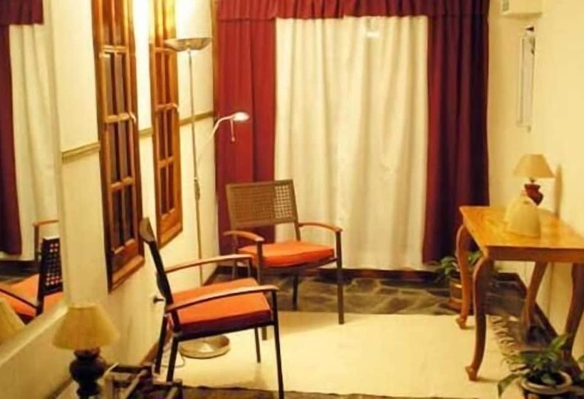 ユースホステル Hosteria Amparo