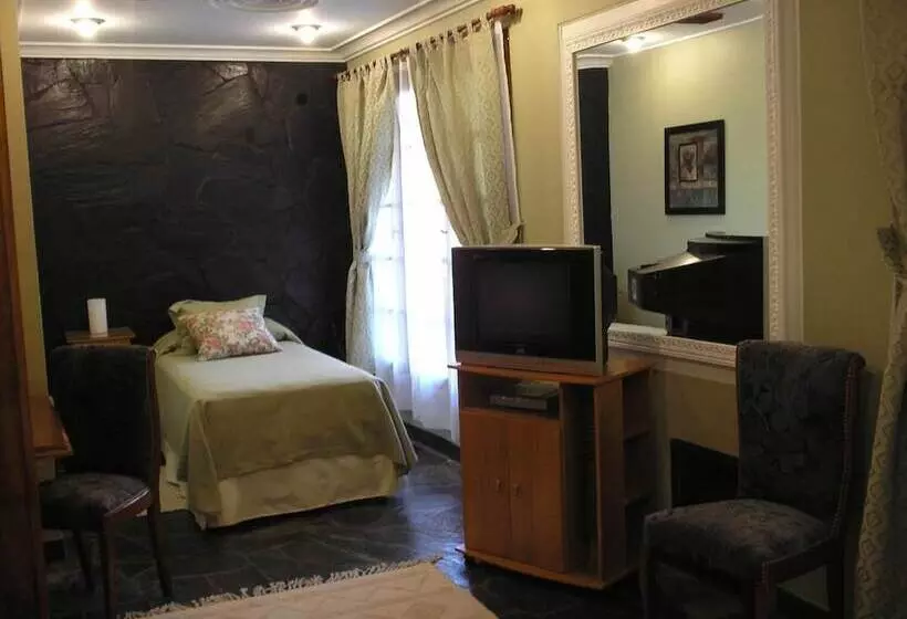 Retkeilymaja Hosteria Amparo