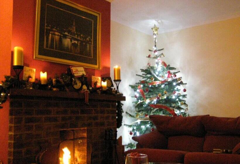 مبيت وإفطار Killurin Lodge