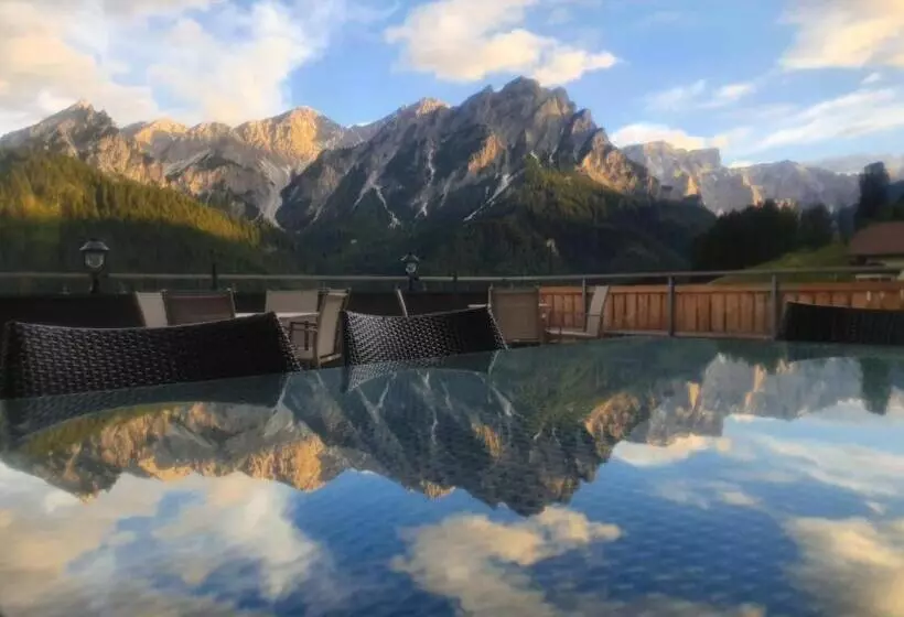 ホテル Berggasthaus Agritur Moserhof