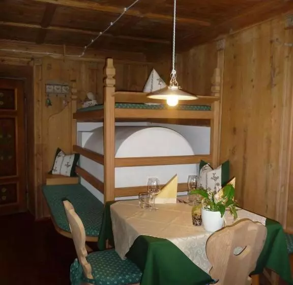 ホテル Berggasthaus Agritur Moserhof