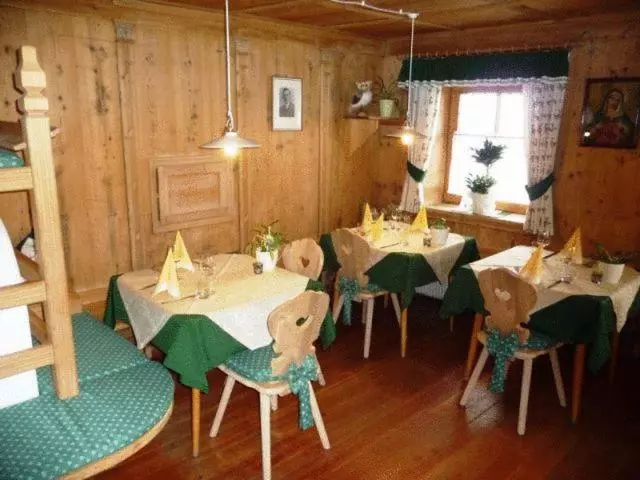 ホテル Berggasthaus Agritur Moserhof