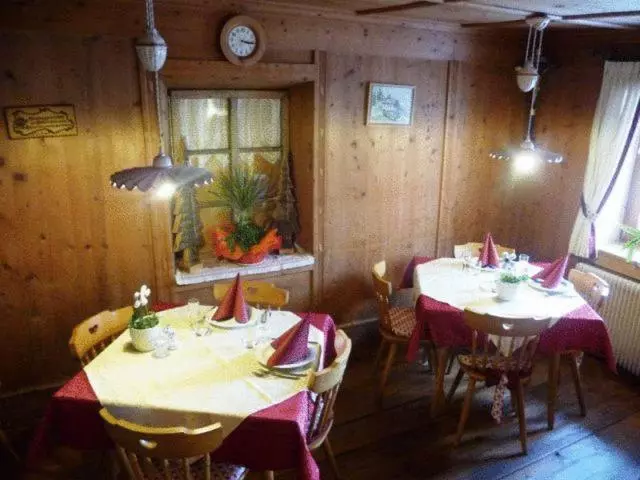 ホテル Berggasthaus Agritur Moserhof