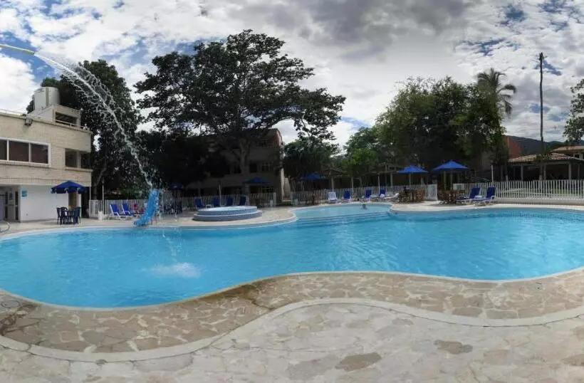 Hotelli Hostería Fundadores