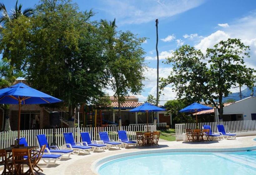 هتل Hostería Fundadores