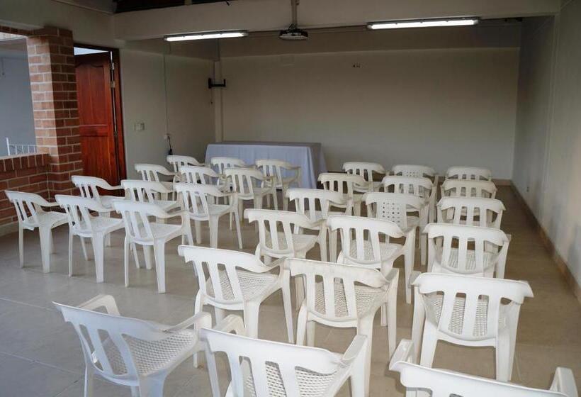 هتل Hostería Fundadores