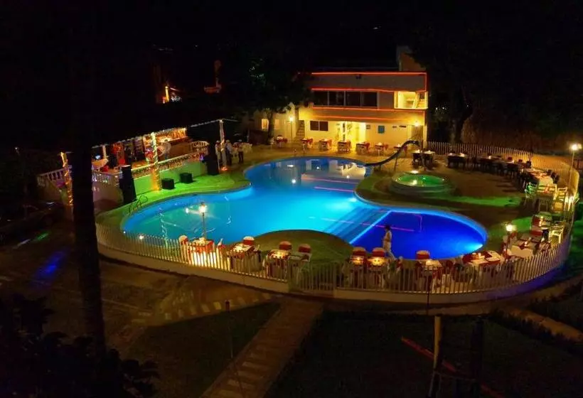 Hotelli Hostería Fundadores