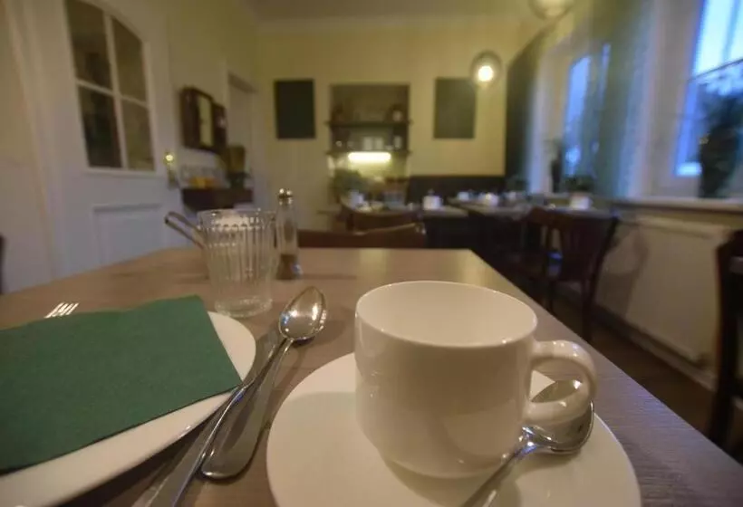 ペンション Gästehaus Waldeck