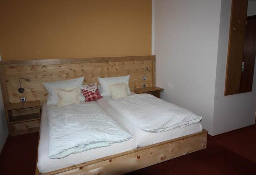 بنسيون Landhaus Seehof