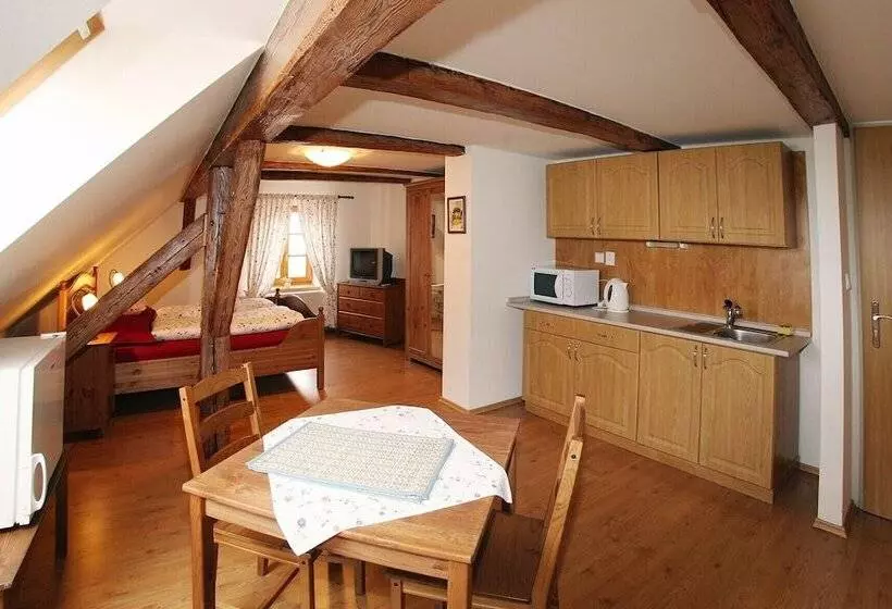 Majatalo Penzion U Chodskeho Hradu