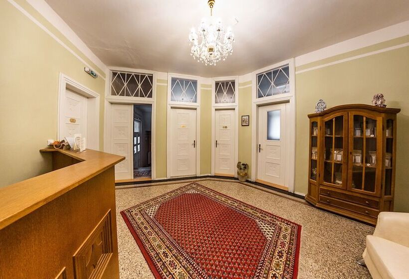 بنسيون Villa A. Malka