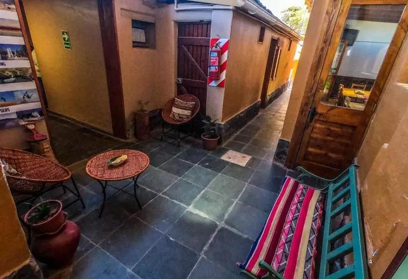 Retkeilymaja Hostal Nuevo Amanecer