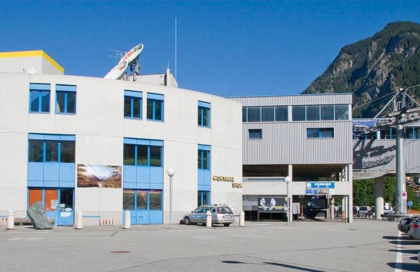 旅馆 Mont Fort Swiss Lodge