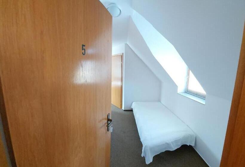 بنسيون Emil Porta