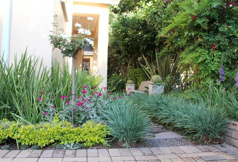 펜션 Del Roza Guest House