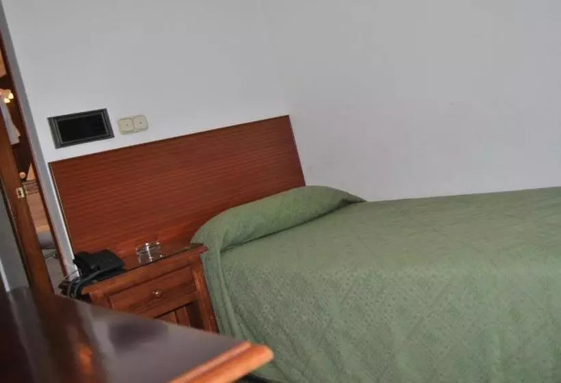 ペンション Hostal Blumen