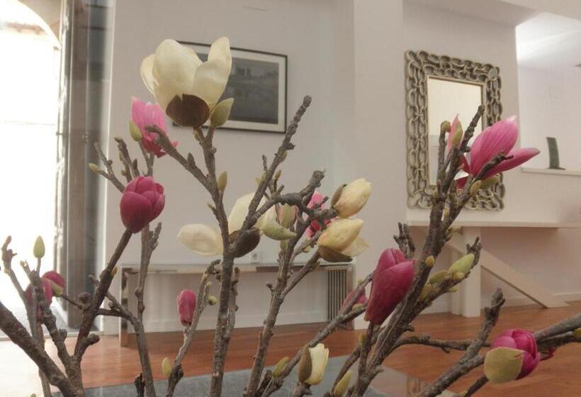 פנסיון Hostal Doña Blanca