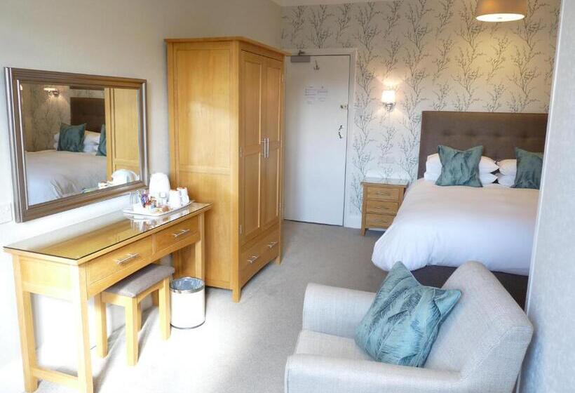 膳宿费 The Cliffbury