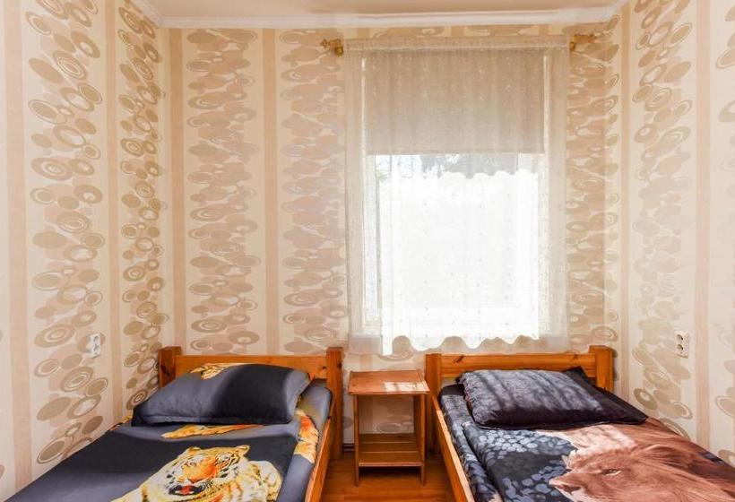 پانسیون Viesu Nams Dzirkaļi