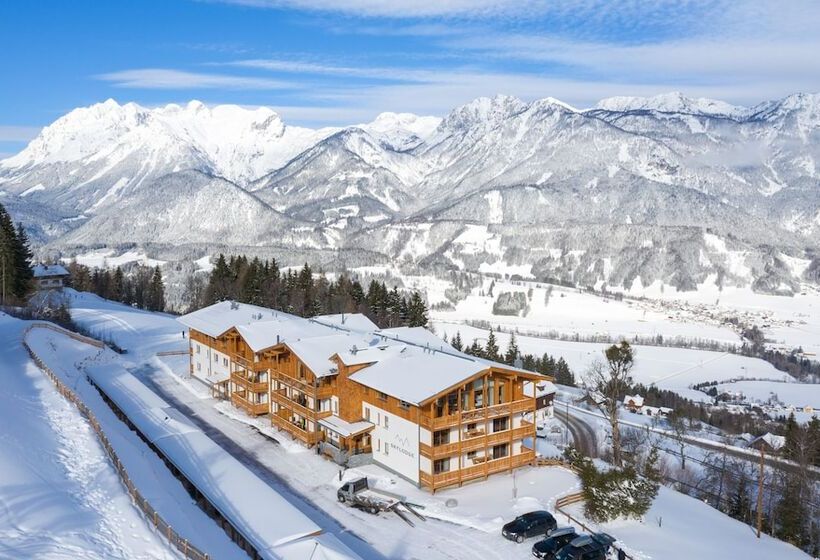 Skylodge Alpine Homes