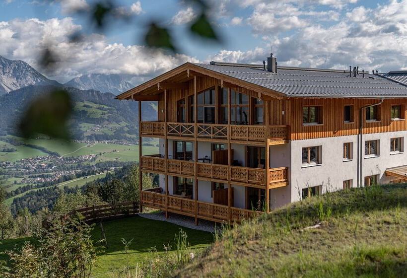 Skylodge Alpine Homes