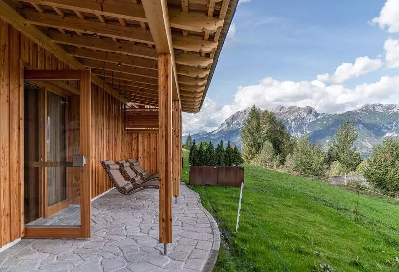 Skylodge Alpine Homes