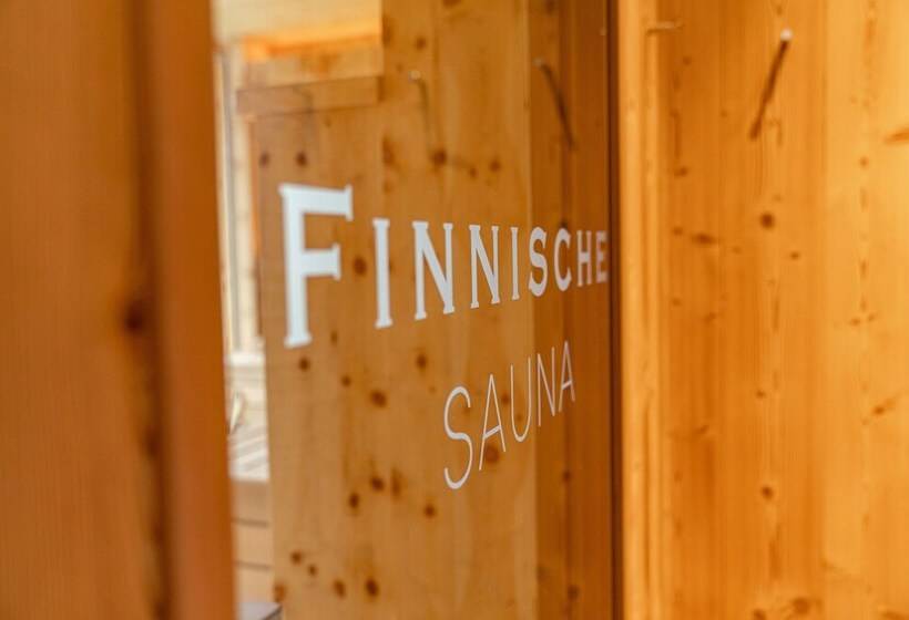 Skylodge Alpine Homes