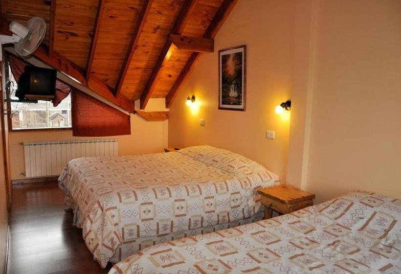 旅馆 Y Cabañas Casa De Piedra