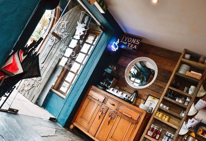 فندق صغير Royal Forester Country Inn