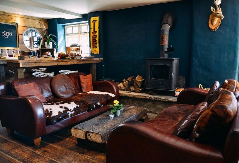 فندق صغير Royal Forester Country Inn