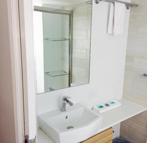 Coral Sea Apartments