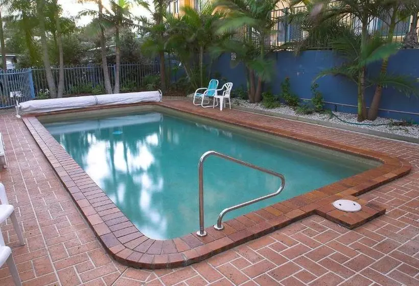 Coral Sea Apartments