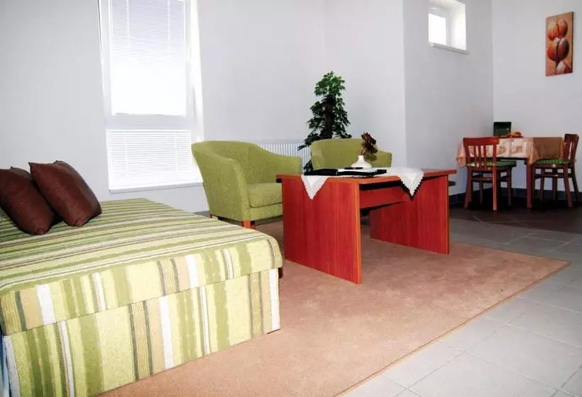 My Home Apartments